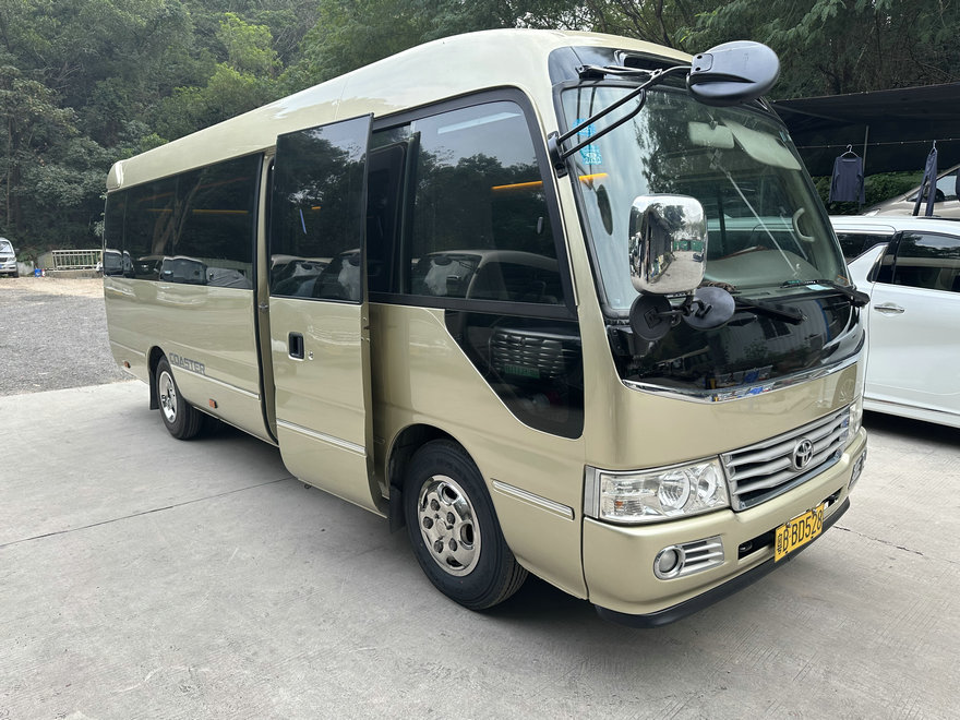 丰田考斯特19座